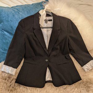 Kensie Black Blazer - Fully Lined with Polka-Dot fabric + cuffed sleeves (Small)